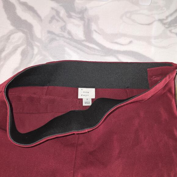 A New Day/Target Pants Maroon Women's Elastic Waist Size 2 - Picture 7 of 9